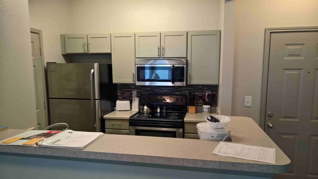 All the comforts of home with your fully appointed kitchen in your short term rental in Panama City.